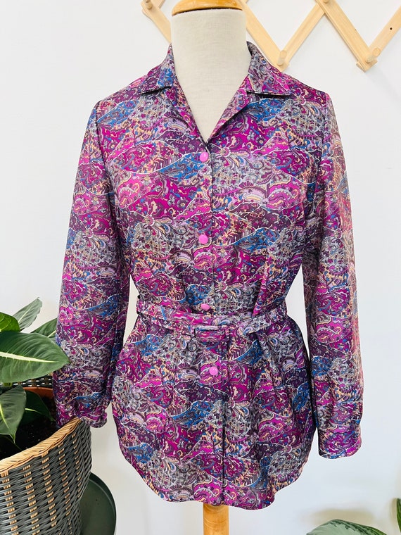 Ladies vintage blouse / top, belted, paisley, pur… - image 2