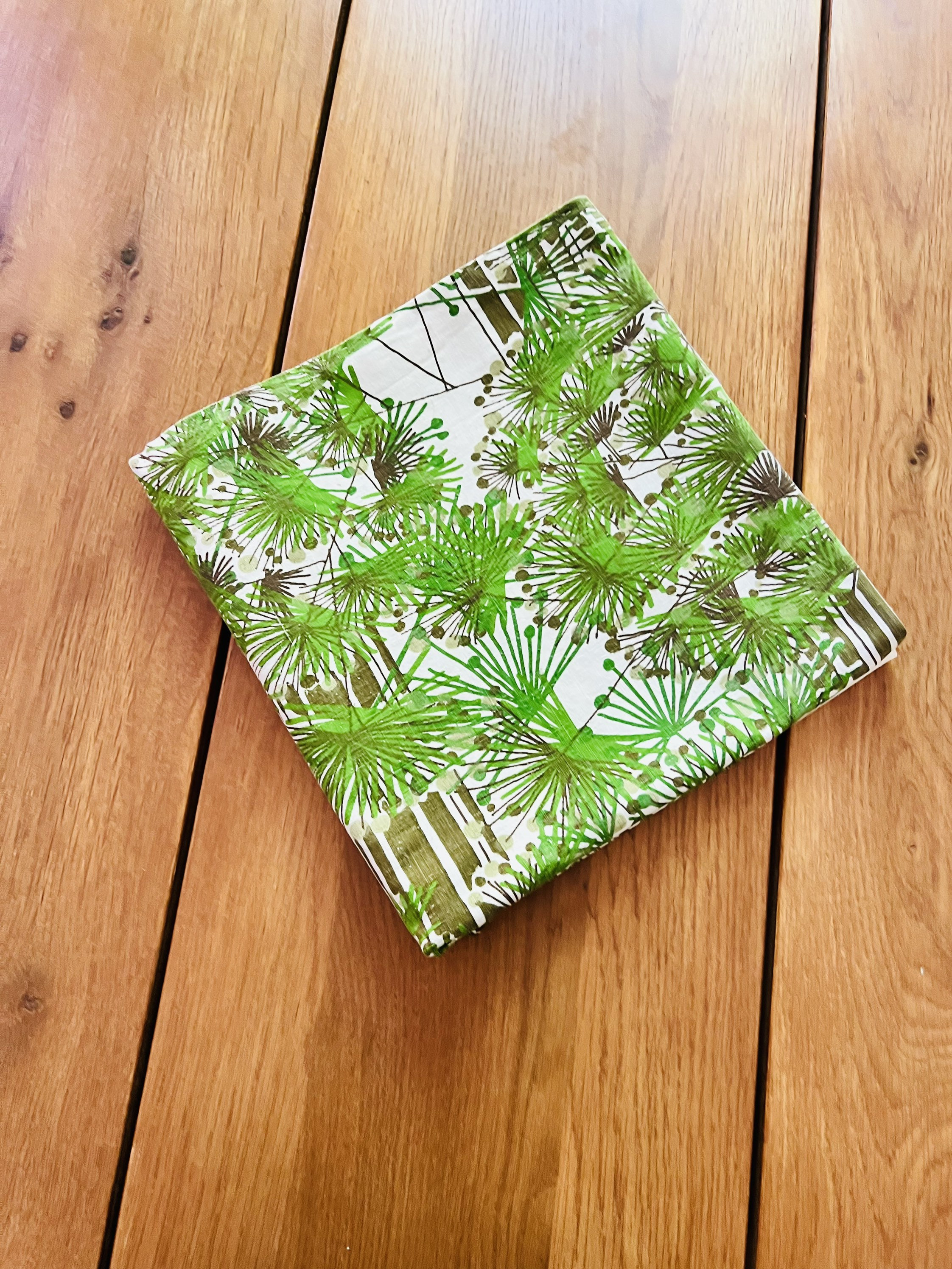Vintage Tablecloth/Table Linen, Mid Century, Boho, Folk