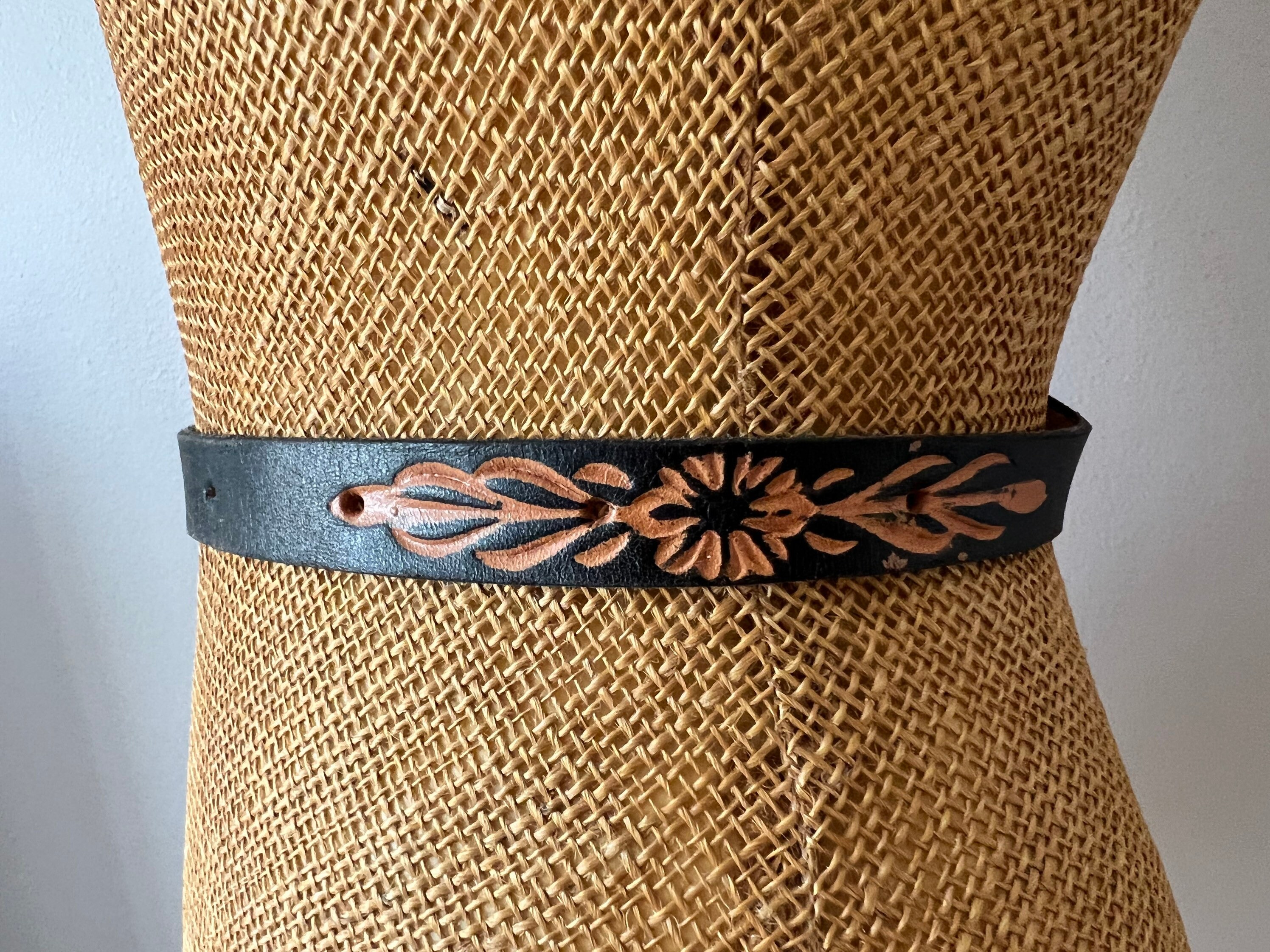Rare Vintage Leather Multicolor Boho Folk Chic Belt Size 36\