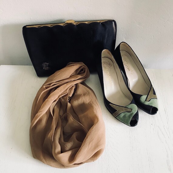Ladies vintage black leather clutch/evening bag/p… - image 10