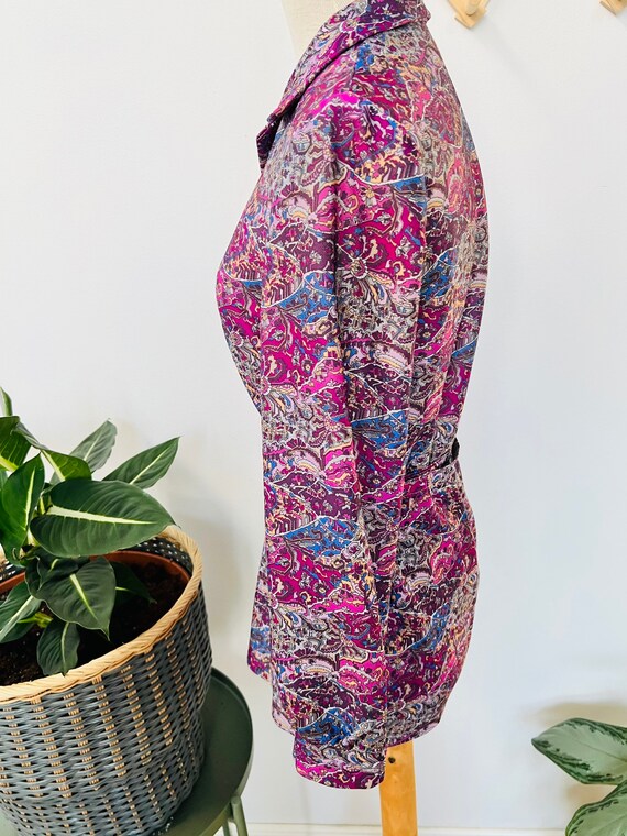 Ladies vintage blouse / top, belted, paisley, pur… - image 4