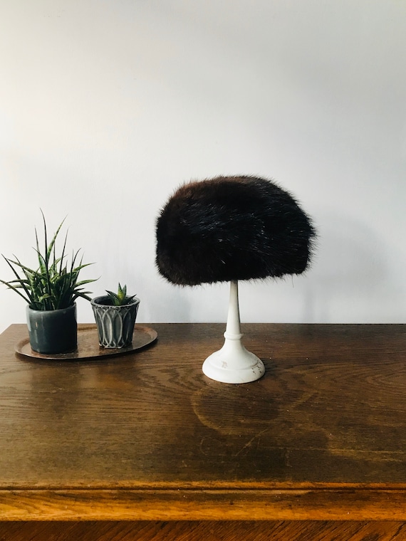 Ladies fur hat, vintage, Cossack / pillbox / winte