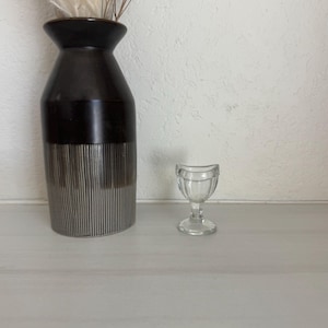 Vintage Eye Cup, Antique Bathroom Decor Rinse Vessel, Collectible Functional Display | Glass | Small