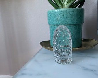 Vintage crystal owl paperweight, shelf ornament, home decoration