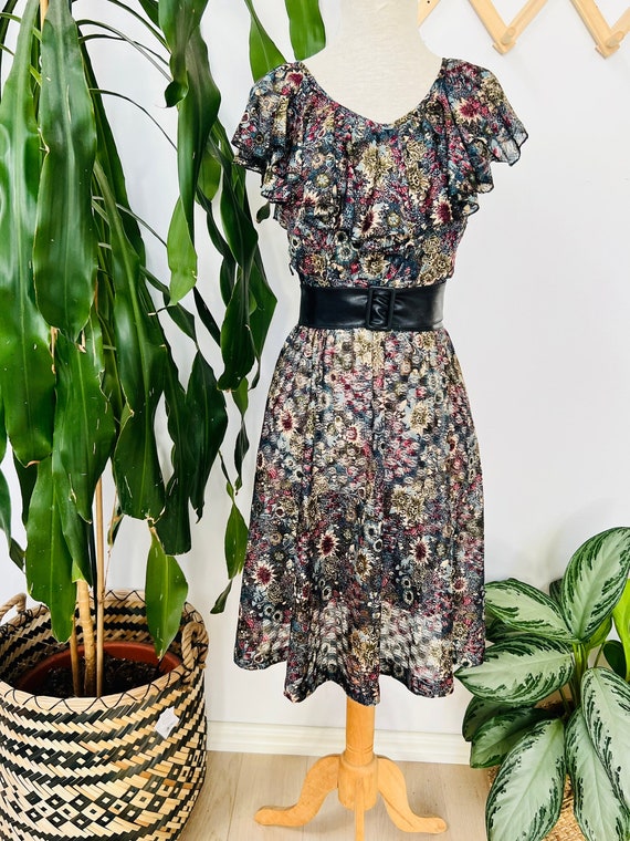 Vintage dress—boho chic, floral print, sheer, summ