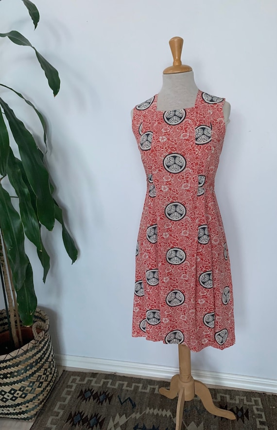 Vintage sleeveless dress, folksy floral print, 195