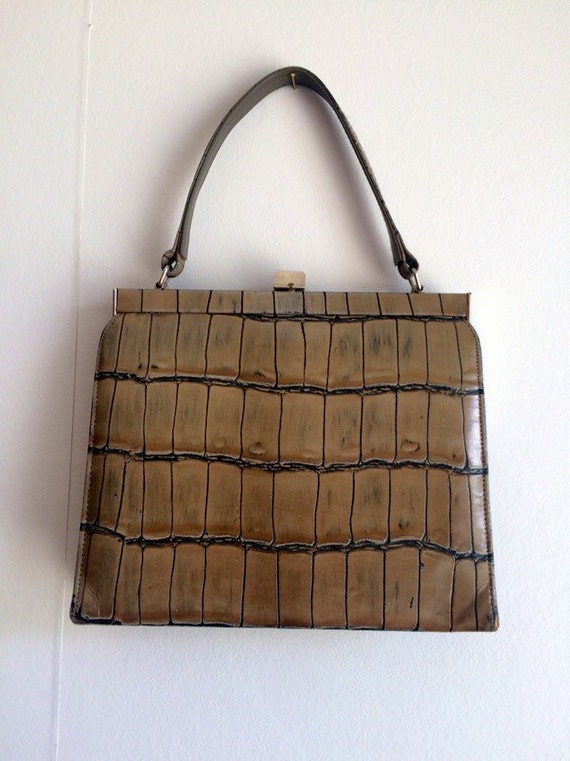 Ladies vintage leather handbag aligator skin, 1950