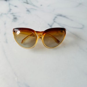 Vintage sunglasses, brown, made in France, cat eye, fashionista