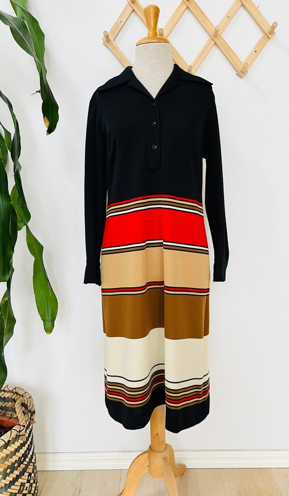 Vintage mod dress, color block, stripes, black