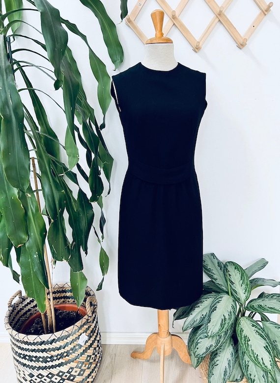Vintage black dress,  cocktail dress, sleeveless, 