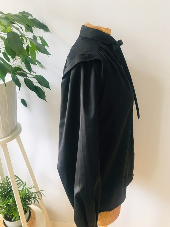 Ladies vintage blouse / shirt / top, black, long … - image 7