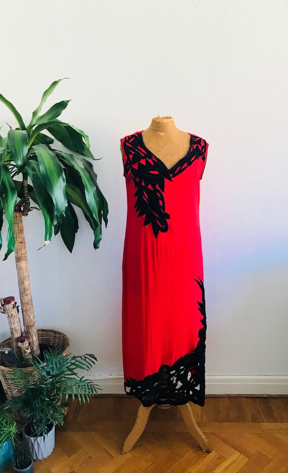 Ladies vintage dress, 1980s, red, sleeveless, blac