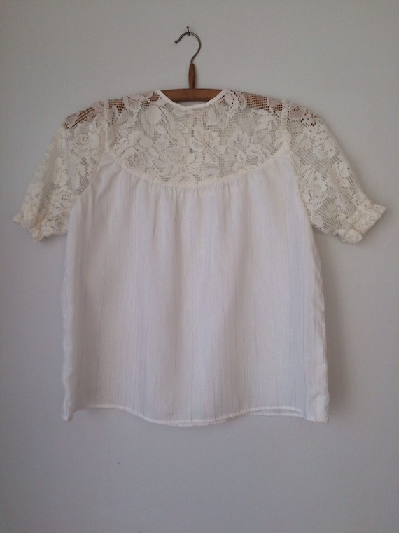Ladies / girls vintage blouse / top,m / shirt, wh… - image 1