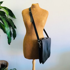 Vintage leather briefcase, black, shoulder bag / cross body, work bag