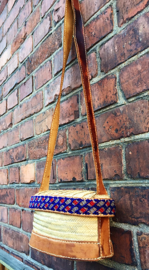 Vintage basket bag/purse/shoulder bag, beaded, bo… - image 8