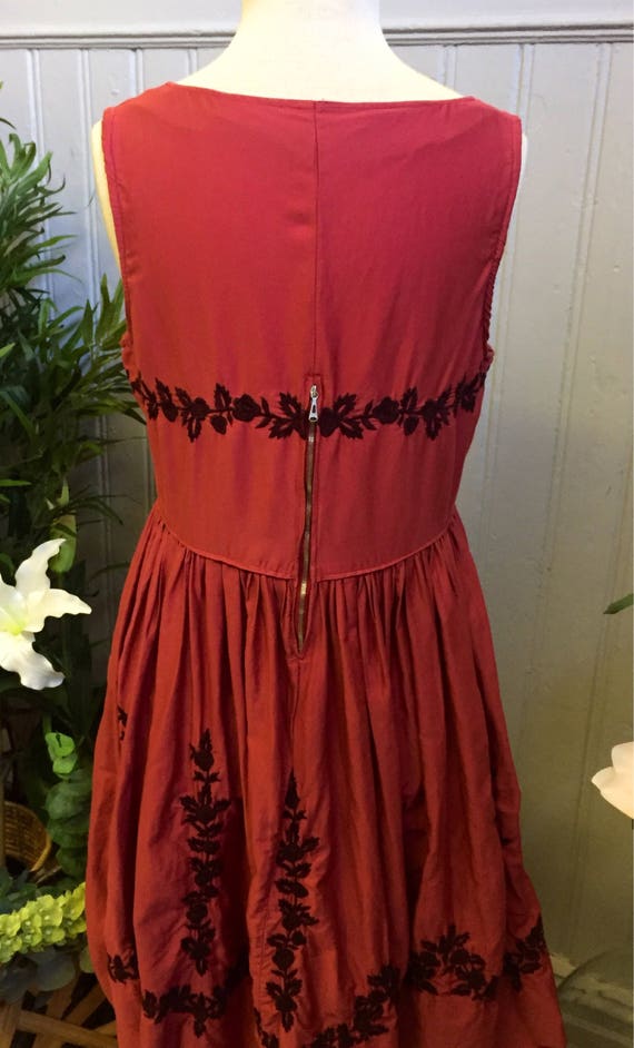 Vintage embroidered dress, sleeveless, romantic - image 6