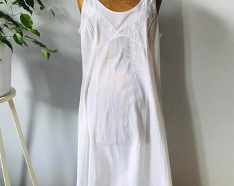 Ladies Vintage, White Full-Length Slip, Lace Trim, Chest Hem Straps, Size M-L