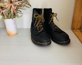 Vintage Doc Martens, ankle boots, black, lace up