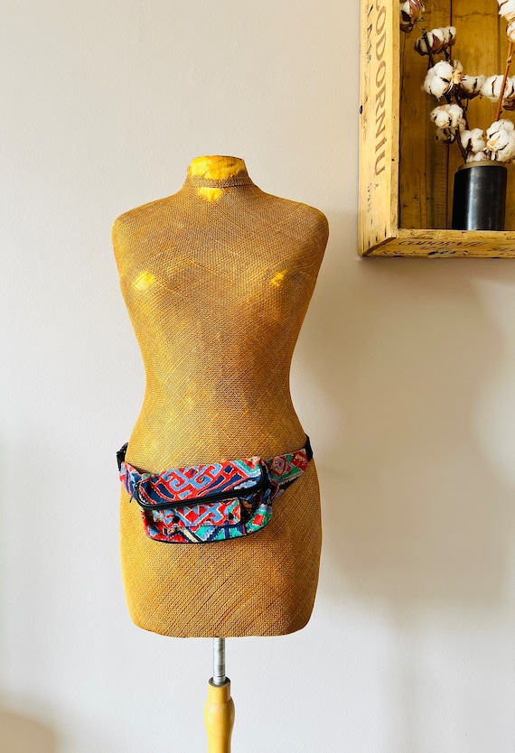 Vintage fanny pack, 1980s, colorful, waist bag, bu