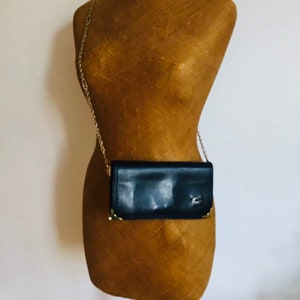 Vintage black purse, black leather, street style