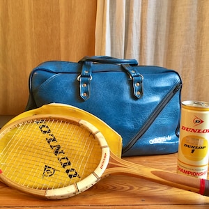 Erstaunliche 70er-Jahre-PACK ADIDAS Tennishandtasche DUNLOP-Schläger Maxply Dunlop-Tennisbälle Vintage ungeöffnet Deadstock vorhanden authentischer neuer alter Lagerbestand
