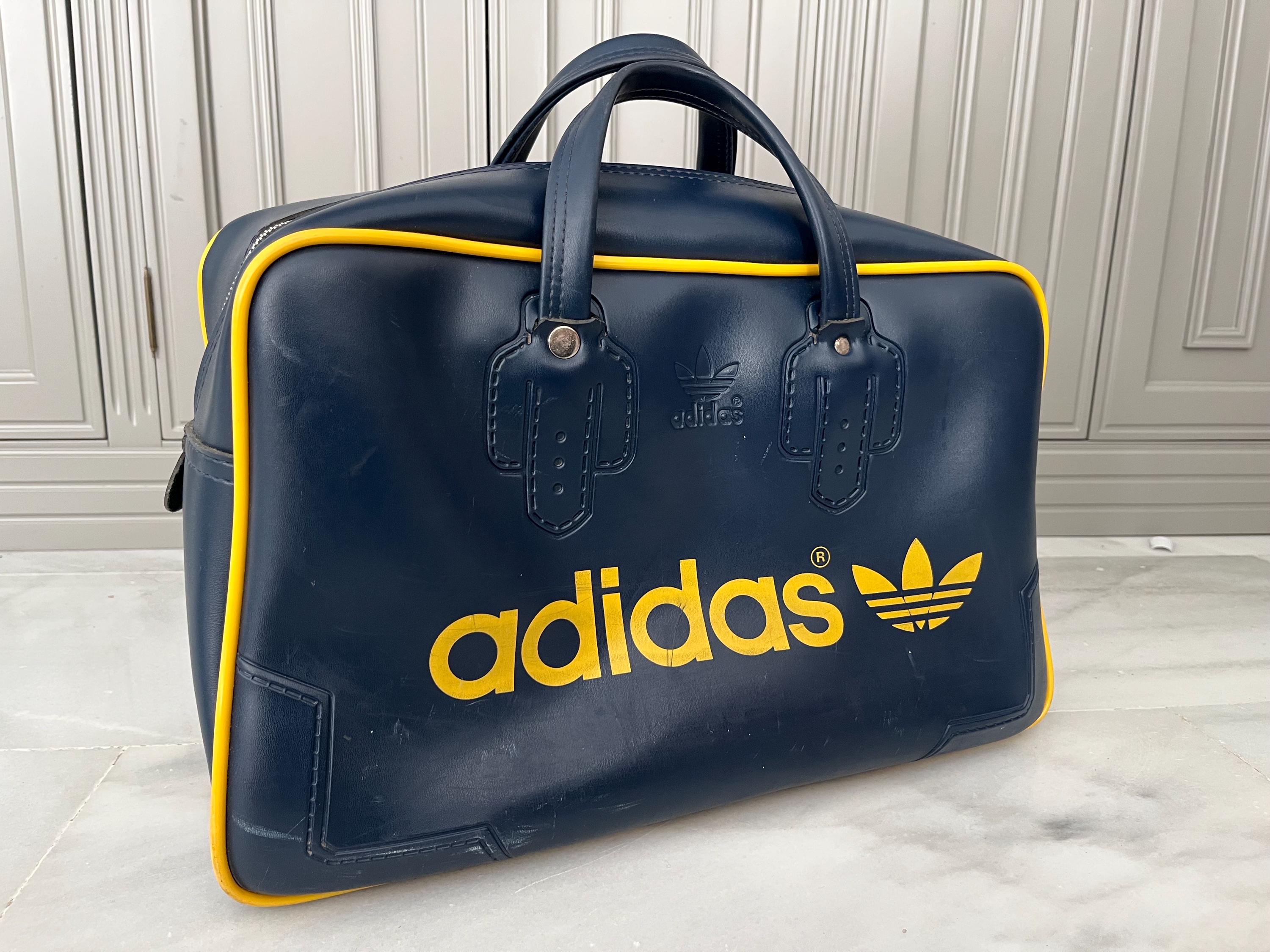 バッグ USA Dead stock 70s Flight Travel Bag Vintage 70's Adidas Deadstock Tennis Bag Very Rare Authentic