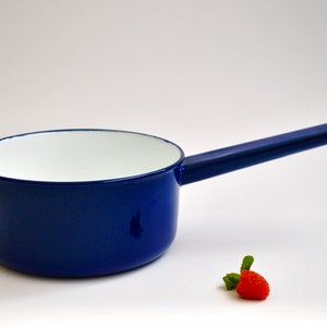 Amazing blue ENAMEL SAUCEPAN 16 cm New Old Stock 70s 80s Vintage Kitchen Deadstock Enamelware Retro