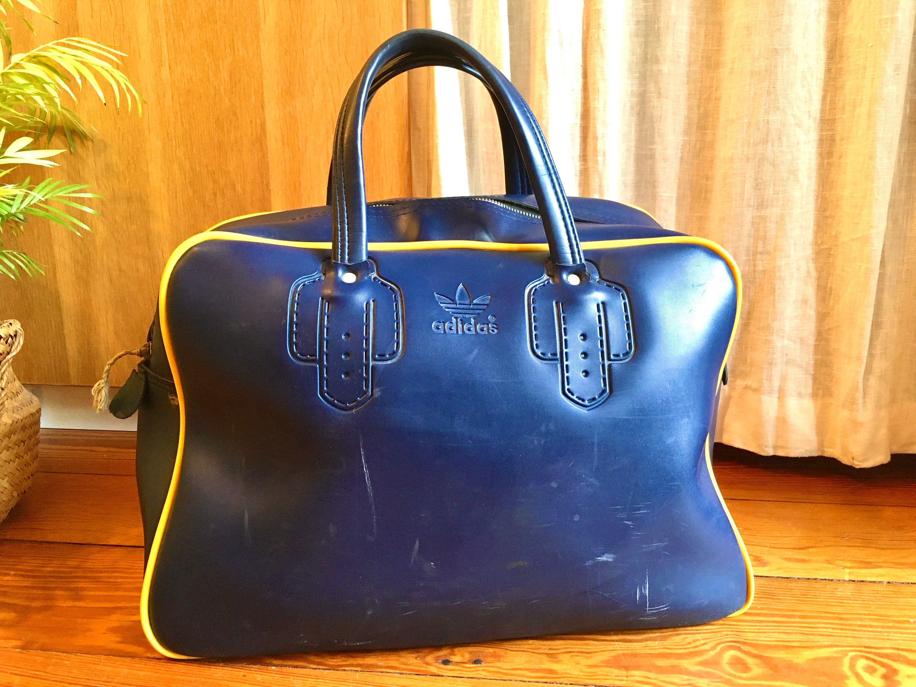 Vintage Sport Bag Adidas 30 Original 1980s - Dark Blue