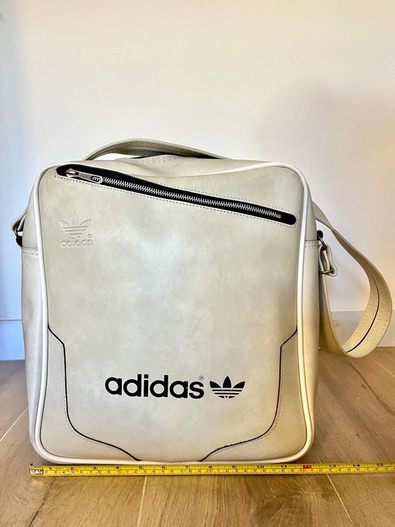 rare leather adidas bag Vintage Adidas 70s Yellow Faux Leather Duffle Bag Gym  main image 4