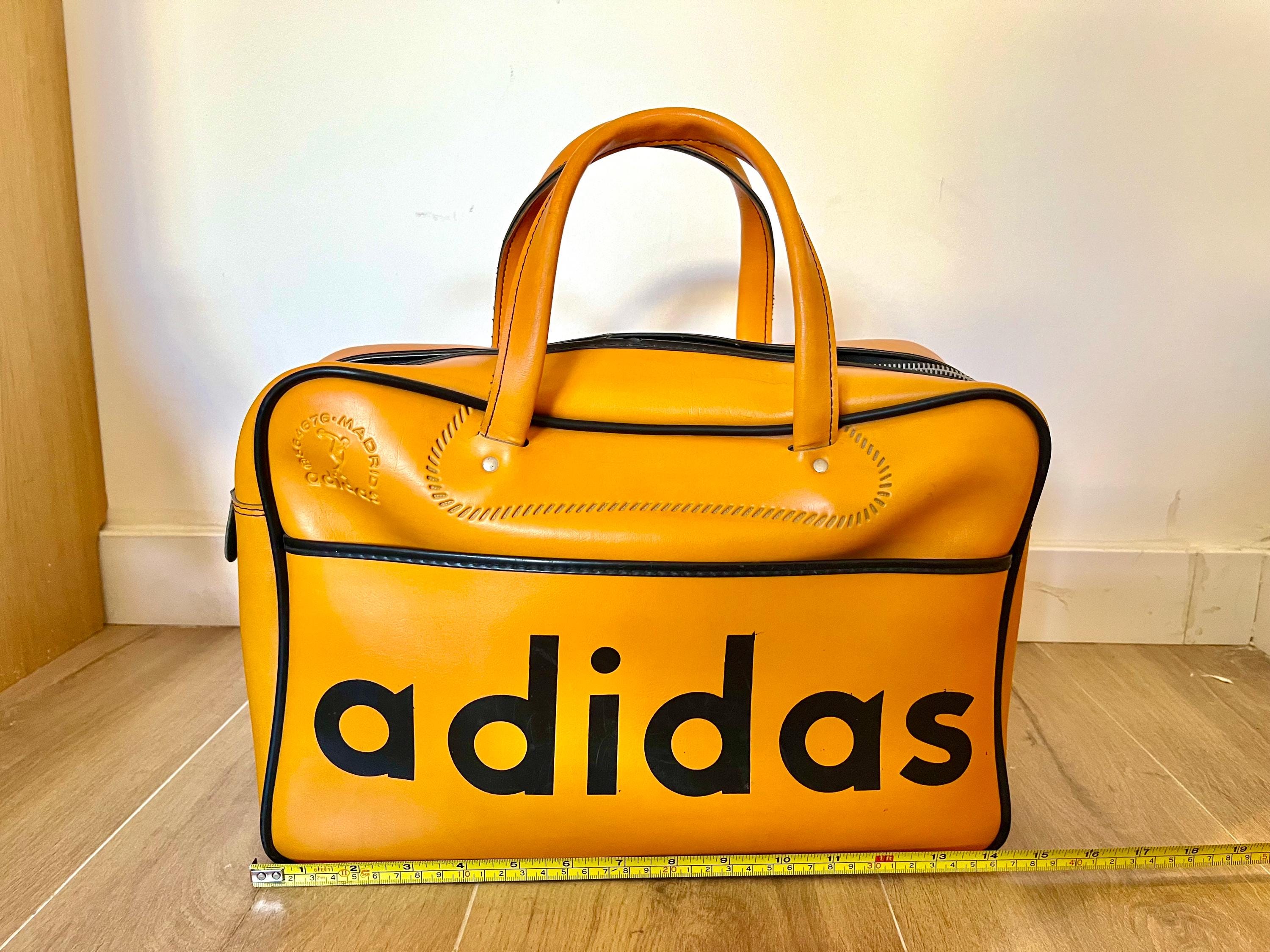 VERY RARE!! Adidas 60's Authentic Vintage Handbag Travel Gym Bag
