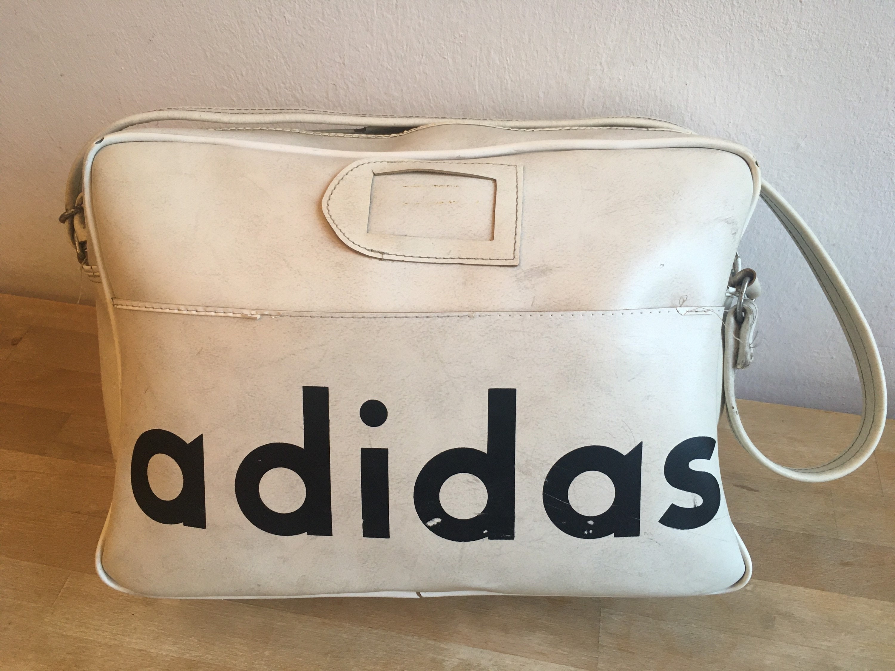 retro adidas shoulder bag