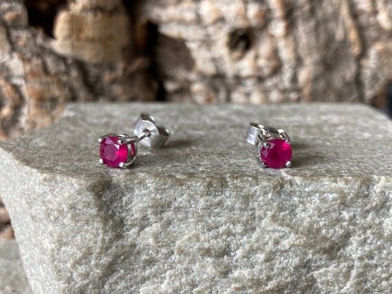 Simple ruby shop earrings