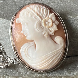 A Vintage Silver Cameo Pendant And Necklace   SKU8462