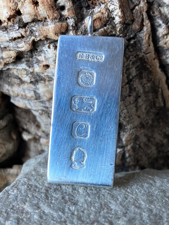 A Classic Vintage Silver Ingot With The Queen’s  … - image 7