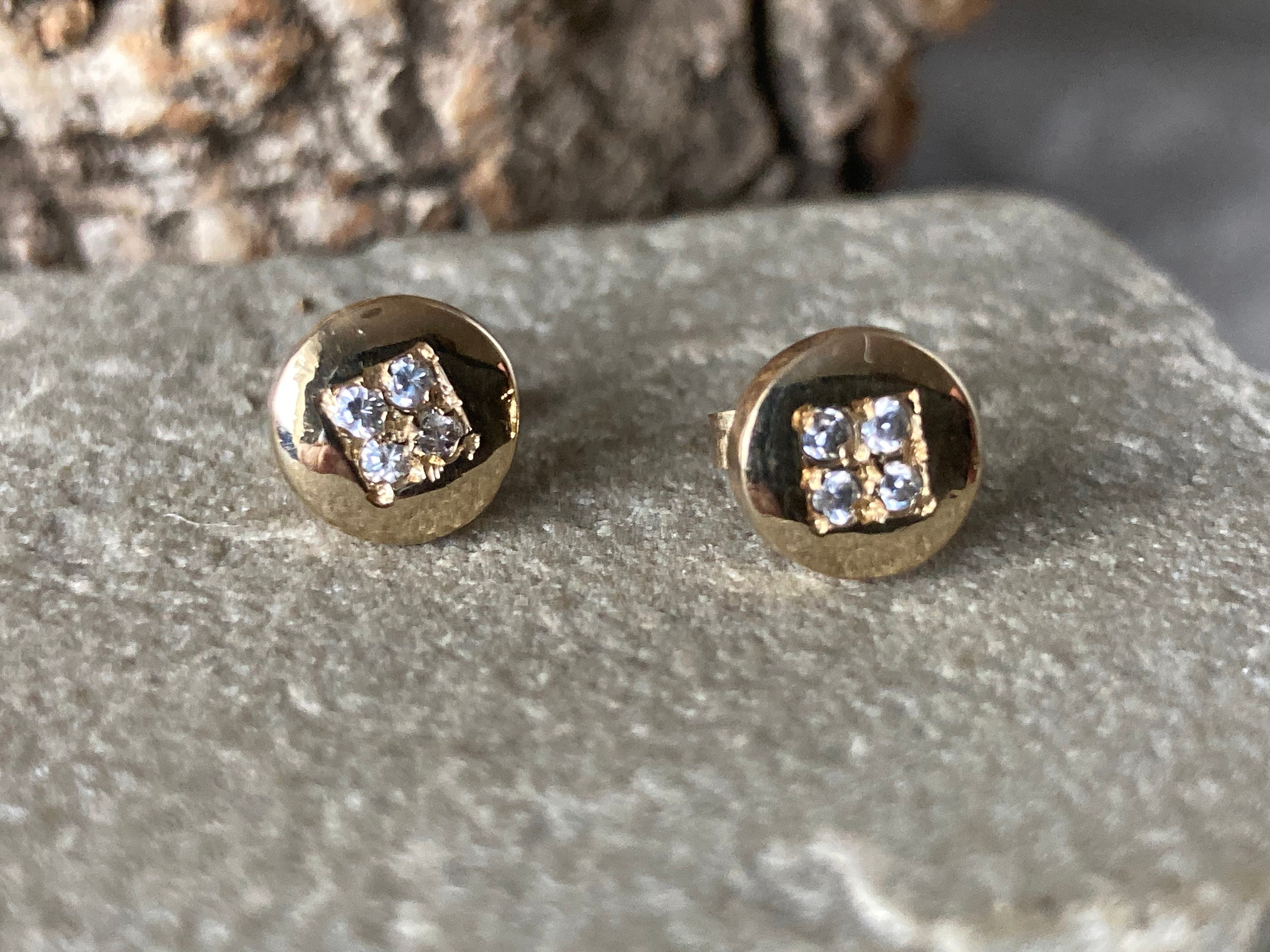 Girls 9ct gold studs deals