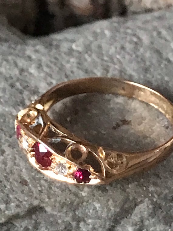 A Wonderful Victorian Style  Ruby And Diamond Rin… - image 7