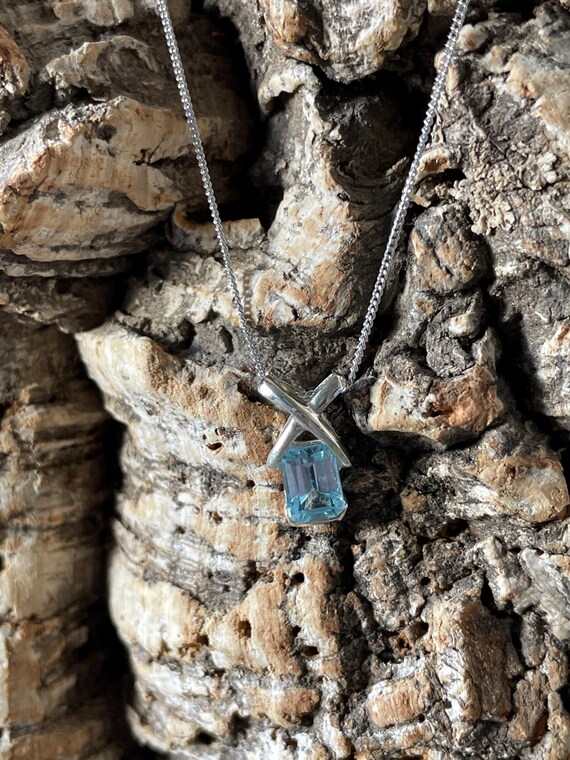 A Modern Rectangular Blue Topaz Silver Pendant An… - image 10