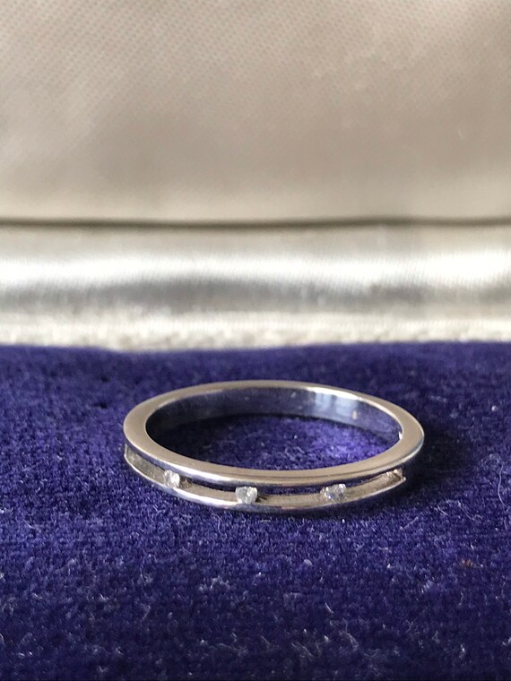 A Simple Slender Diamond Band Ring SKU2690