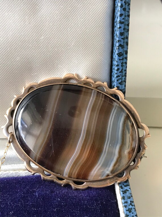 A Stunning Victorian/Edwardian Banded Agate Brooc… - image 2