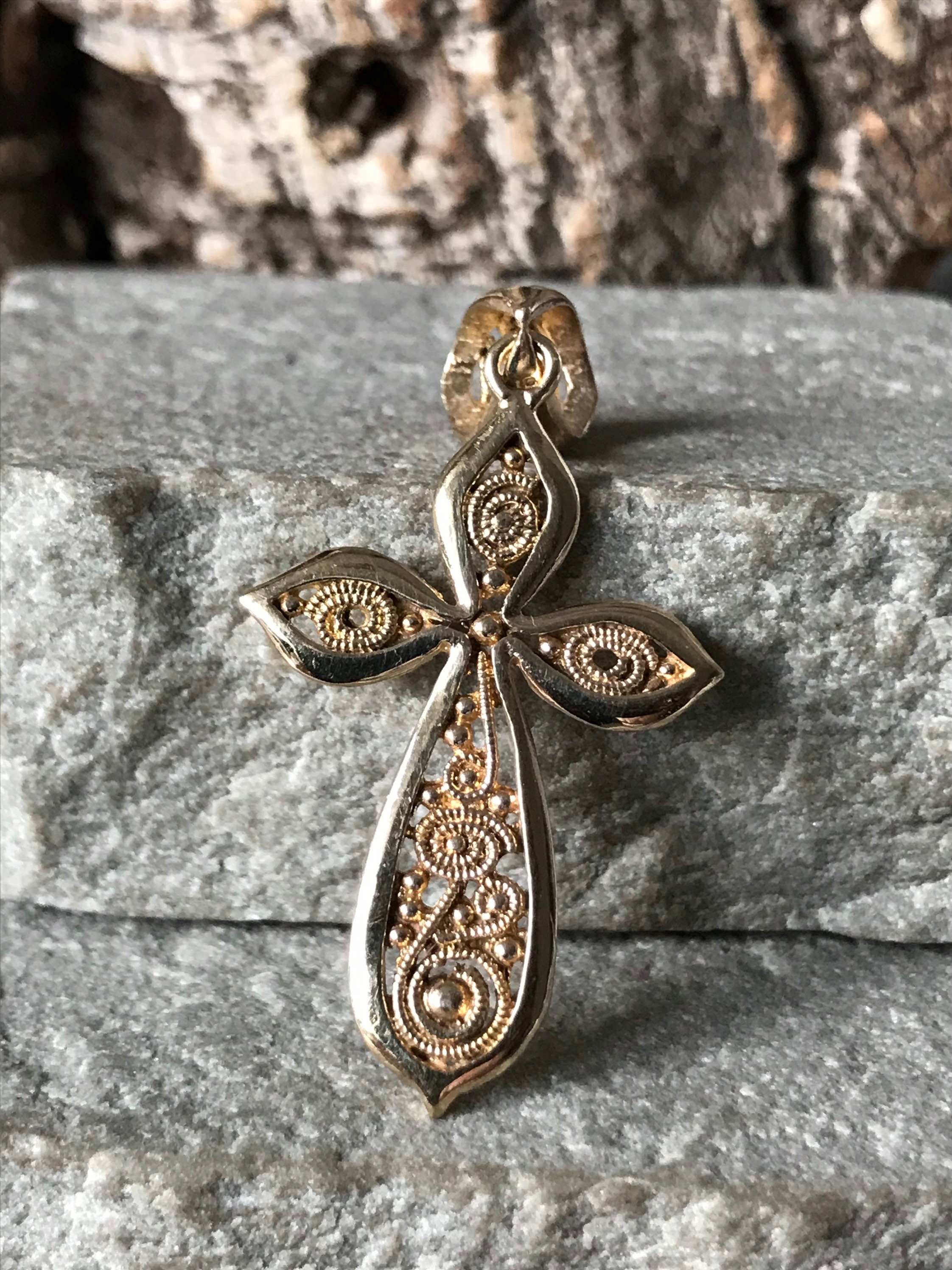 A Vintage Filigree Gold Cross SKU3612 Etsy Canada
