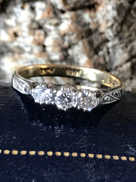 Bague Vintage trilogie diamants 