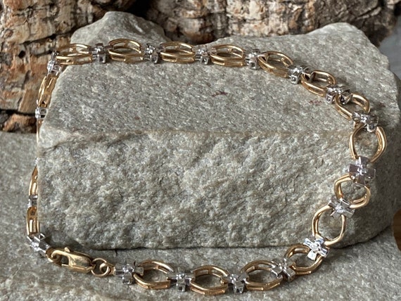 A Pretty 9ct Gold And Diamond Bracelet   SKU4892 - image 8