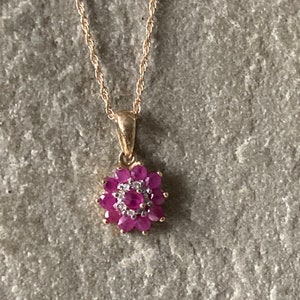A Lovely Ruby And Diamond Pendant And Chain    SKU4523