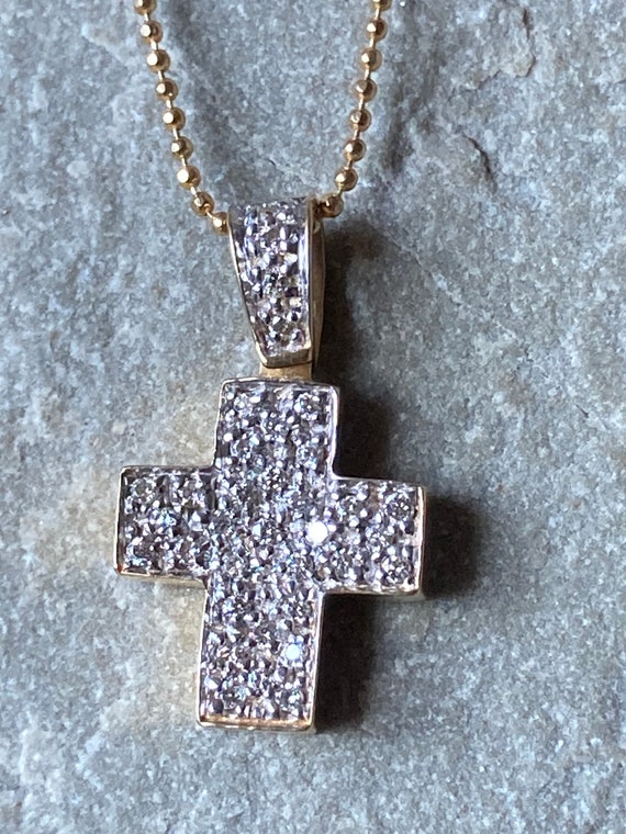 A Stunning Chunky Modern 18ct Gold Diamond Cross … - image 1