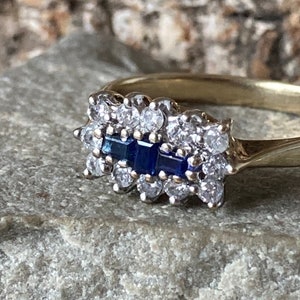 A Lovely Sapphire And Diamond Ring , A Gorgeous Vintage Engagement Ring   SKU4905