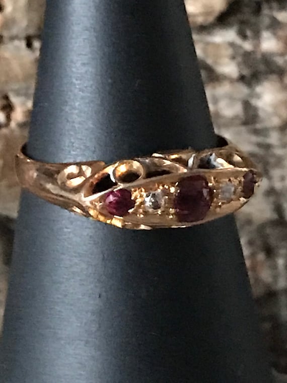A Wonderful Victorian Style  Ruby And Diamond Rin… - image 8
