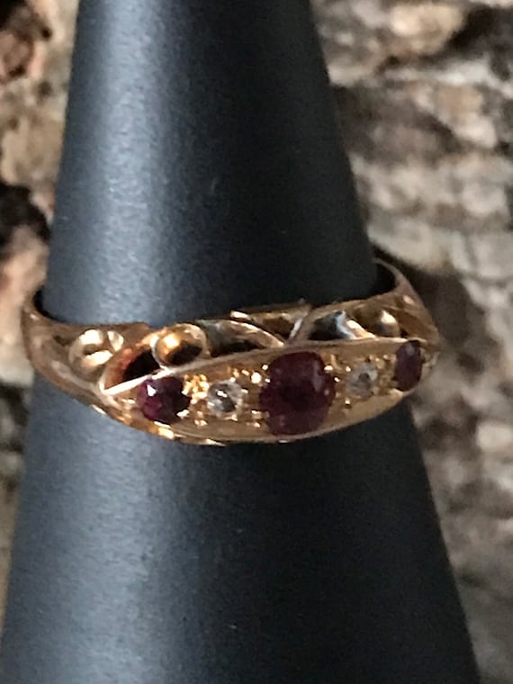 A Wonderful Victorian Style  Ruby And Diamond Rin… - image 4