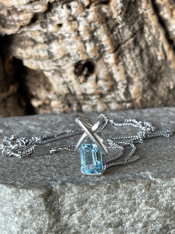 A Modern Rectangular Blue Topaz Silver Pendant An… - image 1