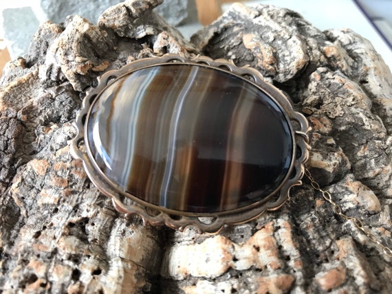 A Stunning Victorian/Edwardian Banded Agate Brooc… - image 8