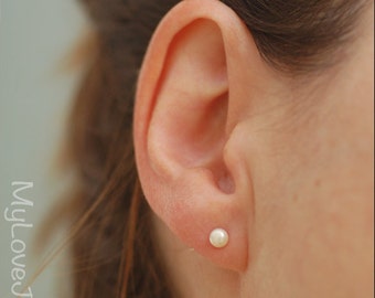 Pearl Stud Earrings - Pearl and gold stud earrings, Freshwater Pearl Post Earrings, post earrings, ball earrings,stud earrings